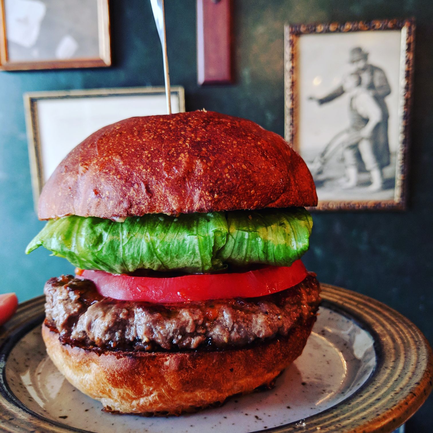 中崎町で美味しいハンバーガーを食べるならDexter Diner